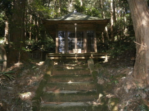 杉山城跡の神社
