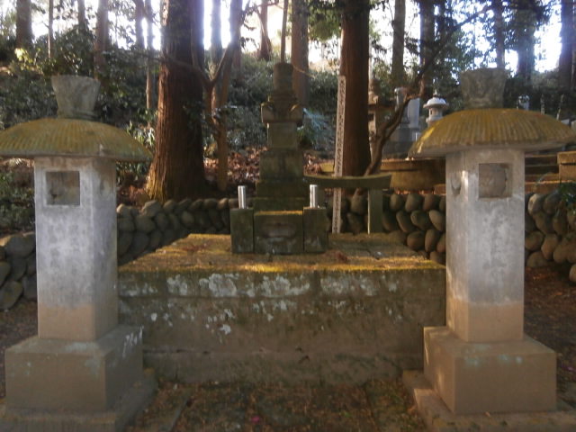 壬生義雄公の墓